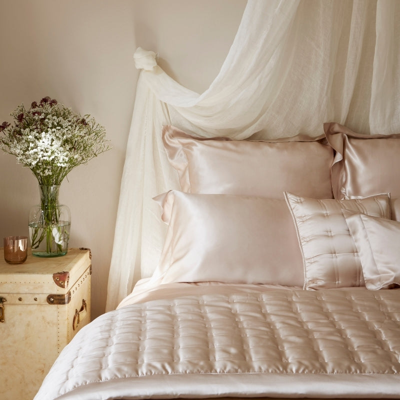 Windsor Silk Bedspread Blush