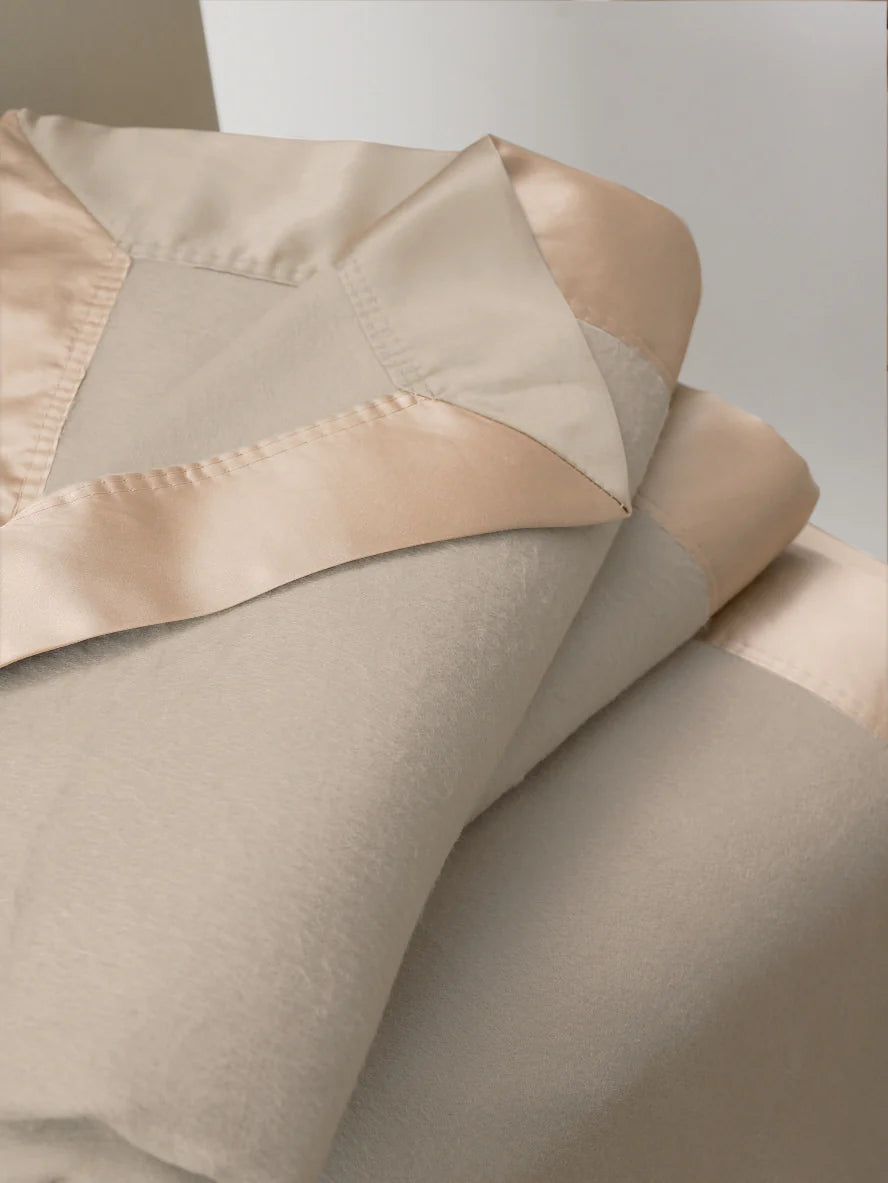 Silk Home Furnishings for a Refined, Luxurious Space