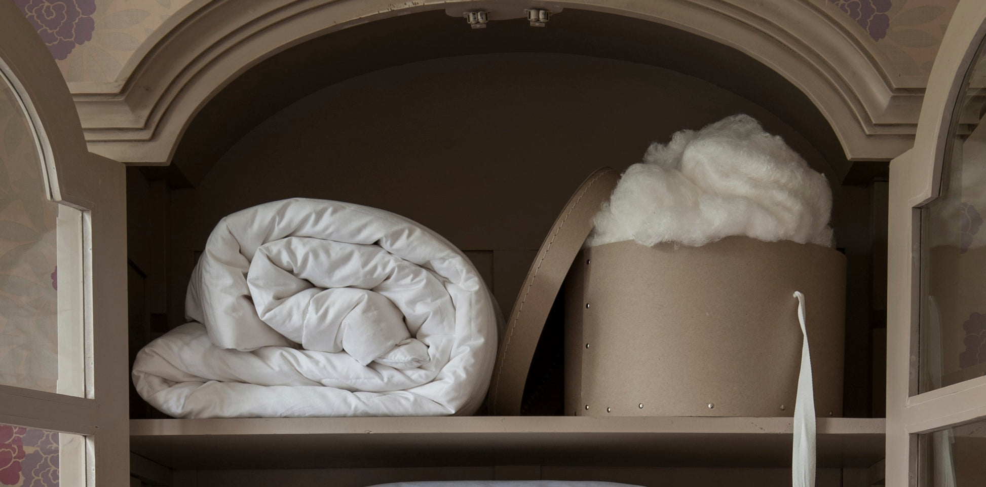 Silk filled duvet with all-season weight